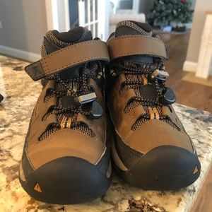 Keen Children’s hiking/winter boots